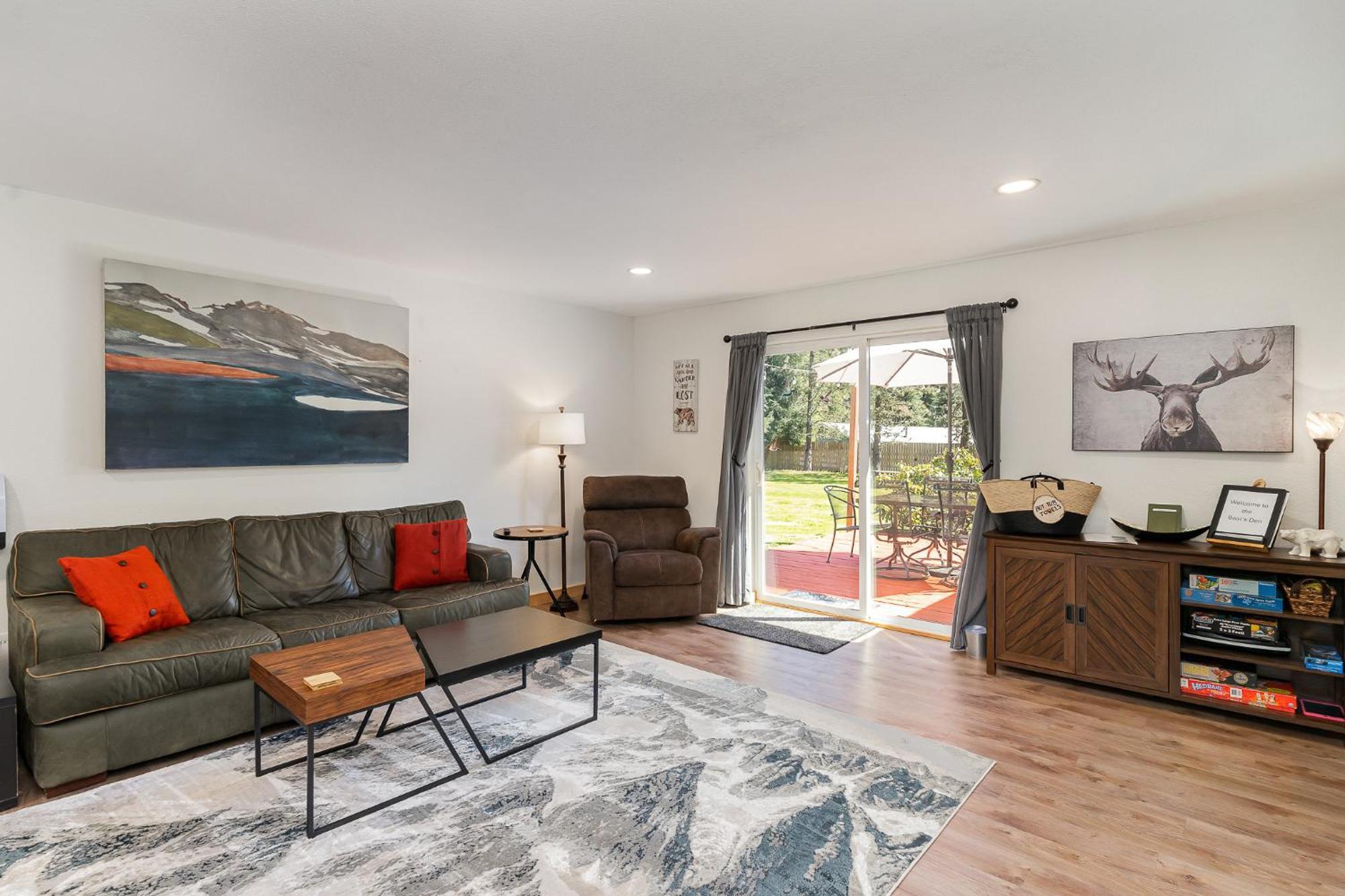 Bear'S Den Hideaway With Hot Tub Villa Ashford Bagian luar foto